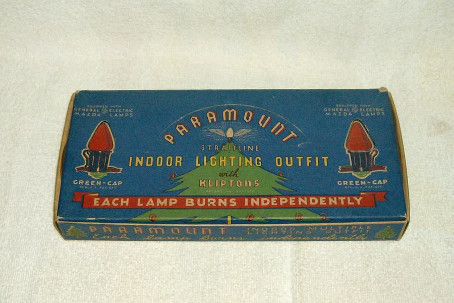 Paramount Lighting outfit